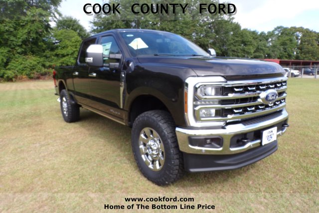 2025 Ford F-350 Super Duty Lariat's photo