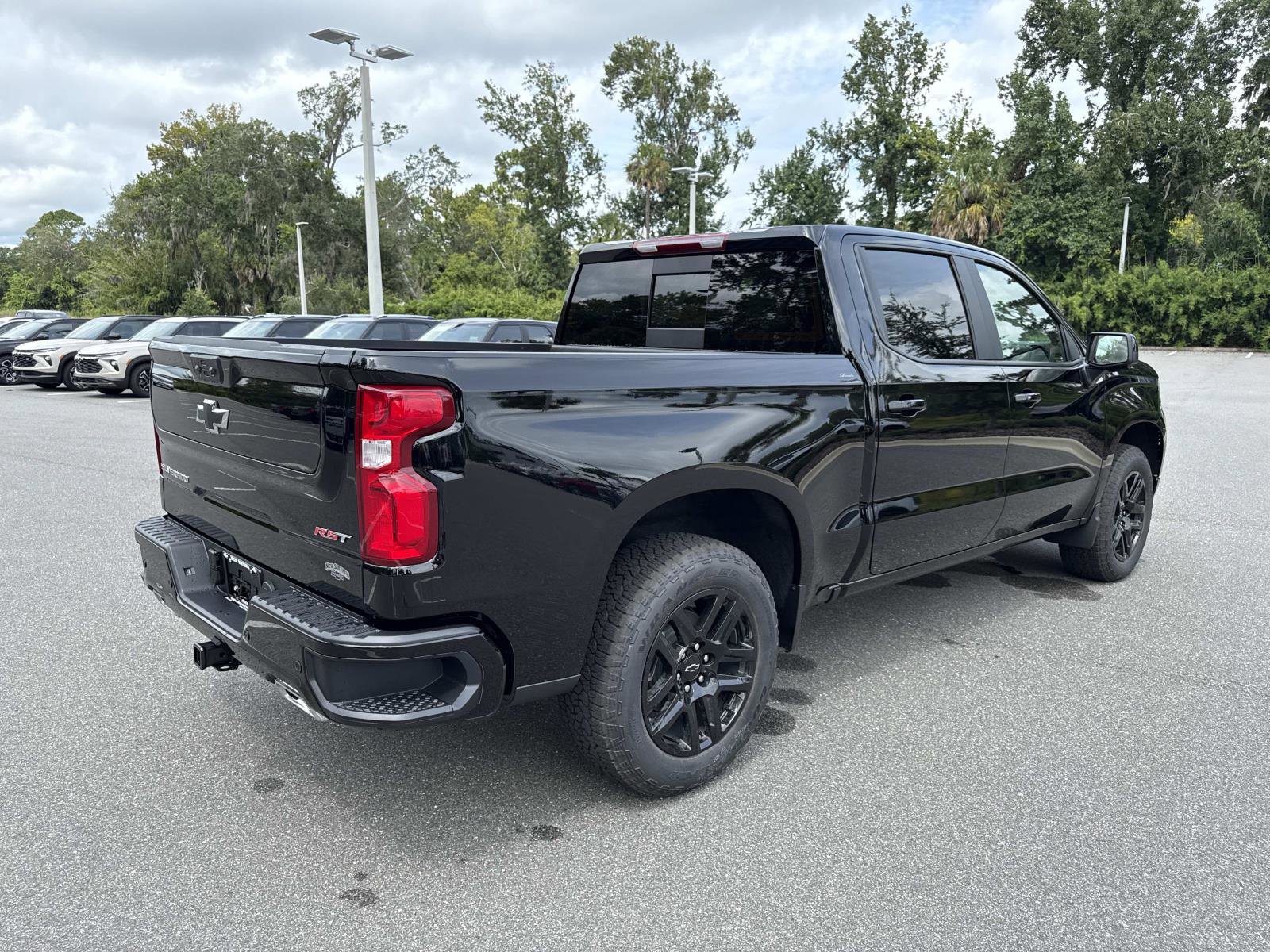 2026 Chevrolet Silverado 1500 RST photo 2