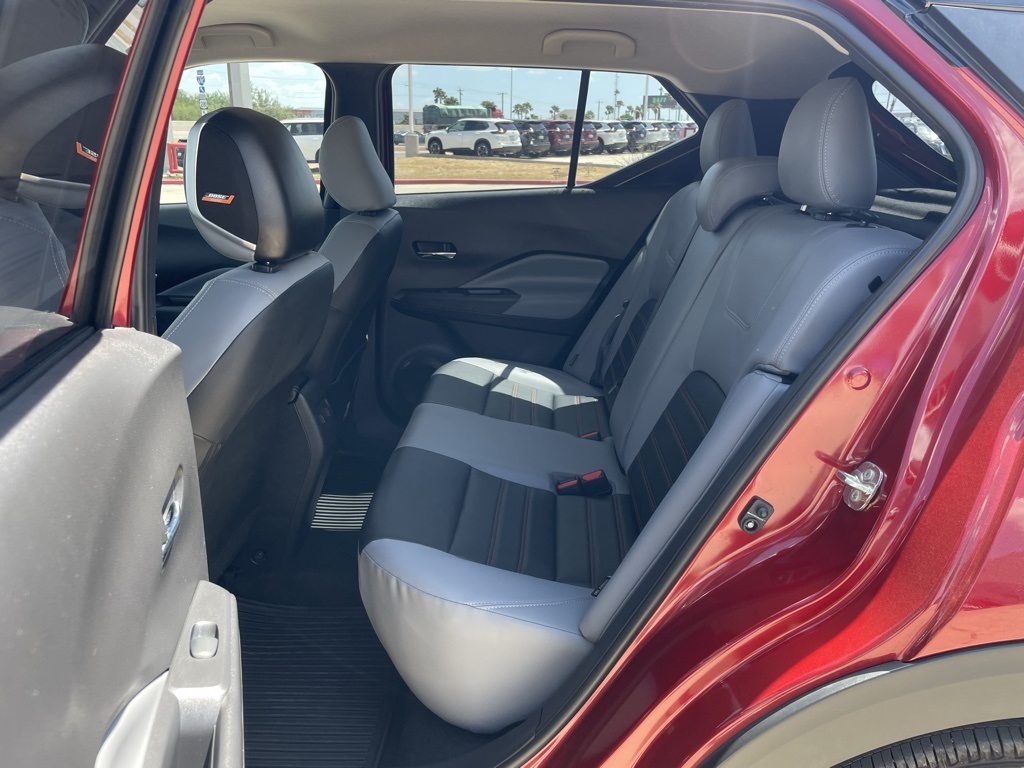 2024 Nissan Kicks SR photo 16