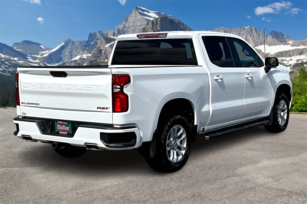 2023 Chevrolet Silverado 1500 RST photo 2