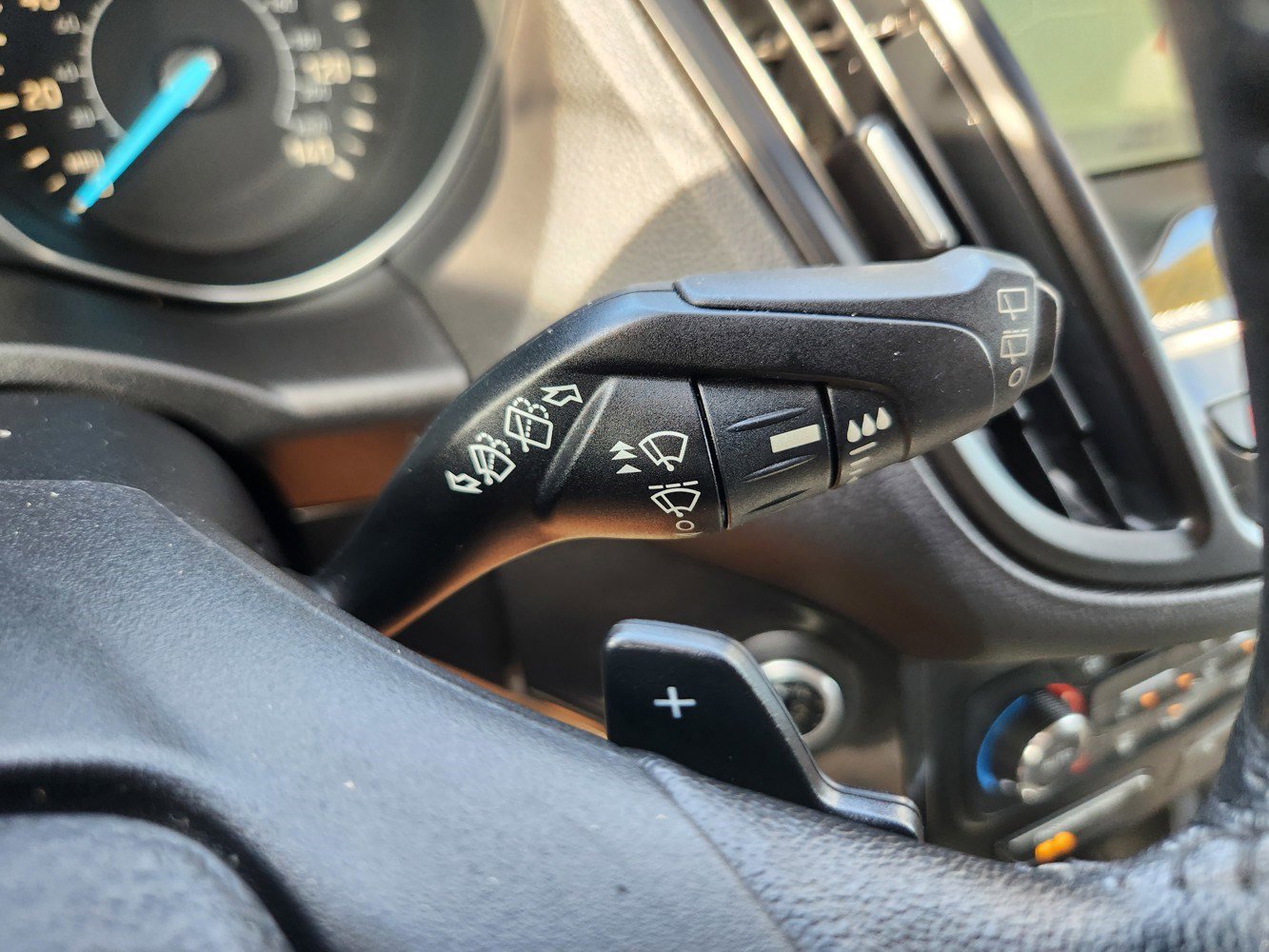 2017 Ford Escape Titanium photo 21