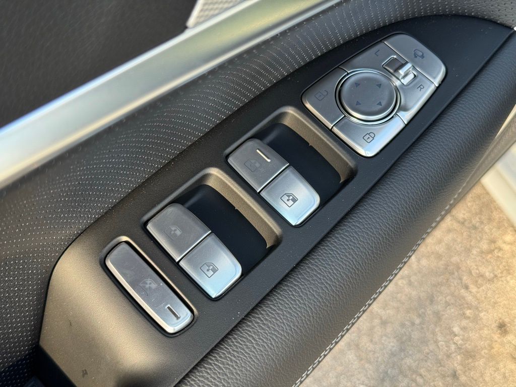 2026 Genesis G70 2.5T Prestige photo 20