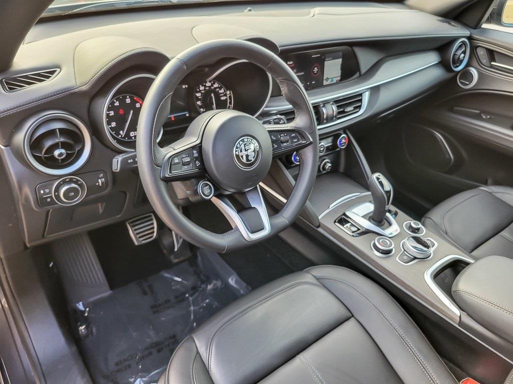 2022 Alfa Romeo Stelvio Ti photo 7