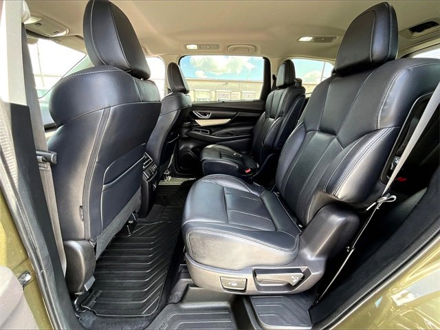 2022 Subaru Ascent Limited photo 13