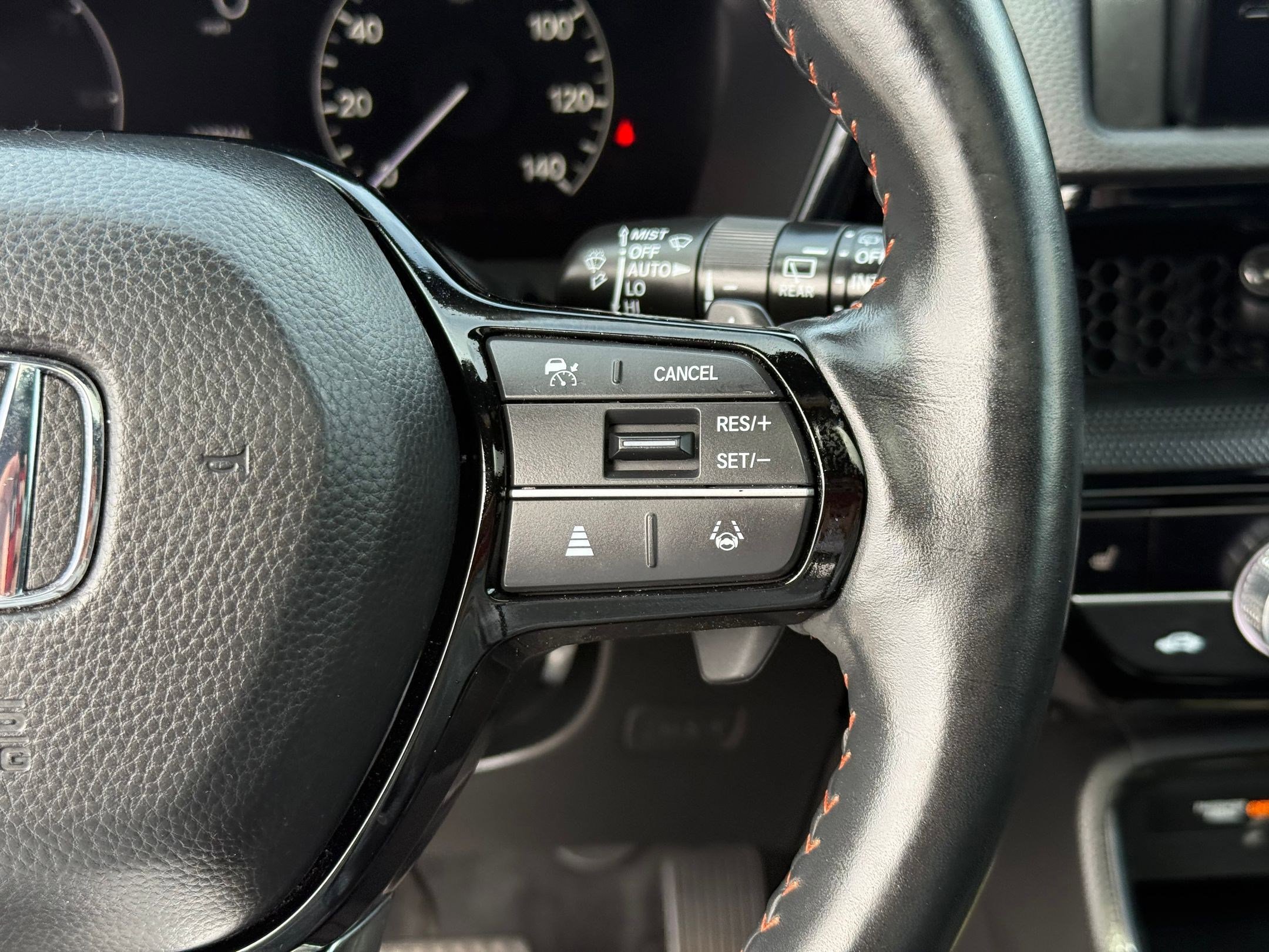 2023 Honda CR-V Hybrid Sport Touring photo 17