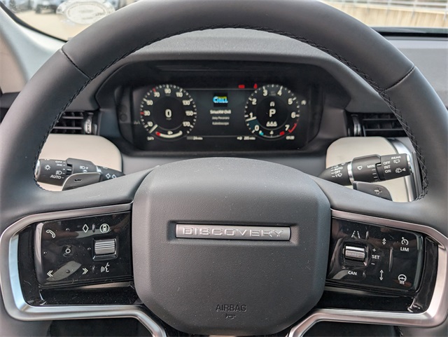 2025 Land Rover Discovery Sport S photo 9