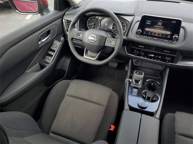 2026 Nissan Rogue SV photo 7