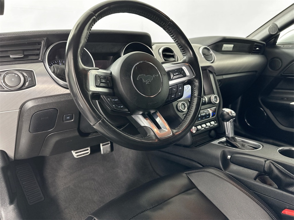 2022 Ford Mustang EcoBoost Premium photo 3