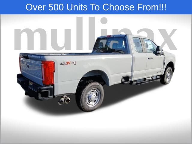 2025 Ford F-250 photo 3