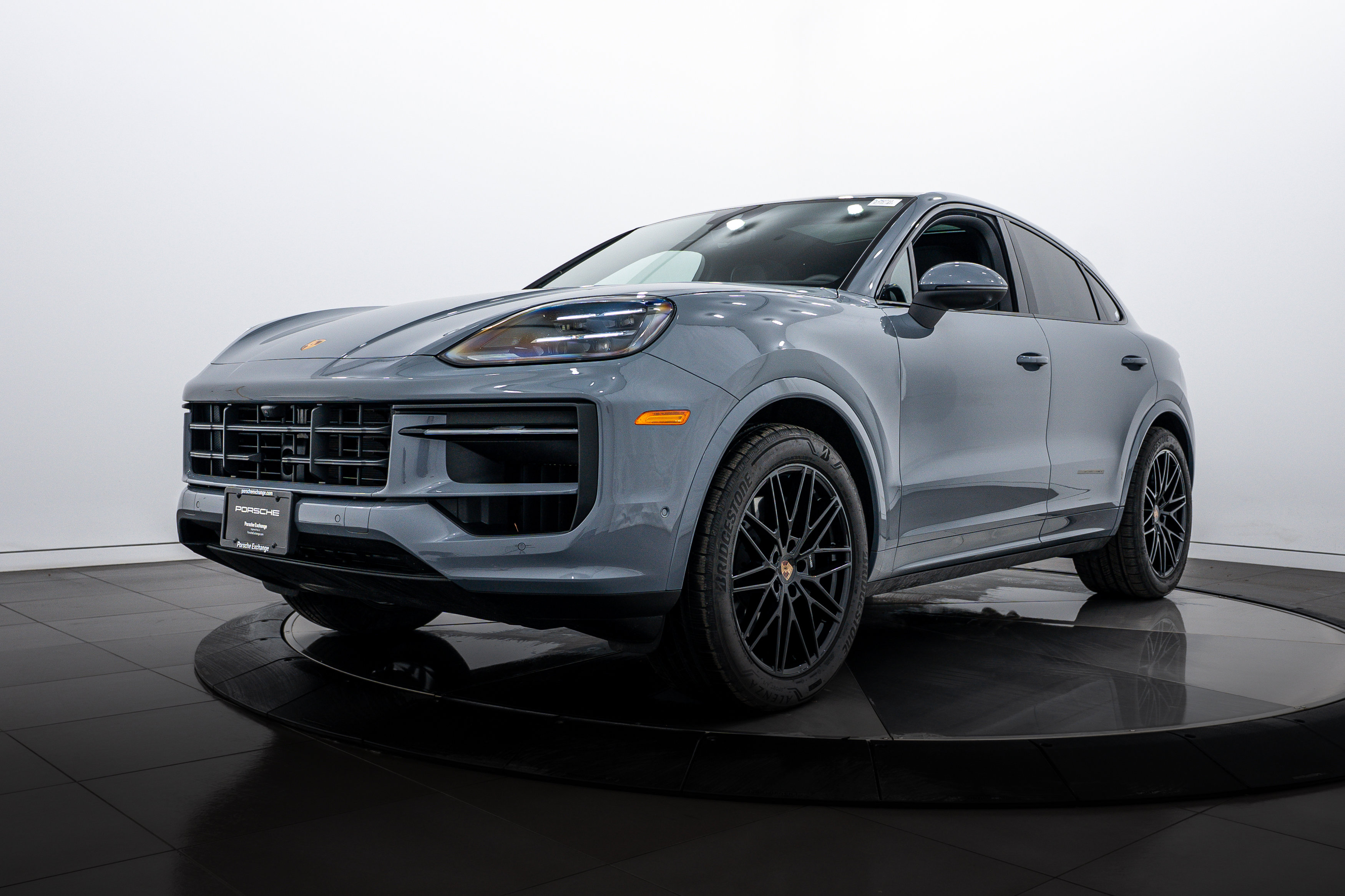 2025 Porsche Cayenne Coup Base