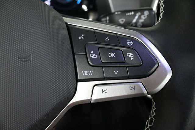 2026 Volkswagen Atlas Cross Sport SE Technology photo 23