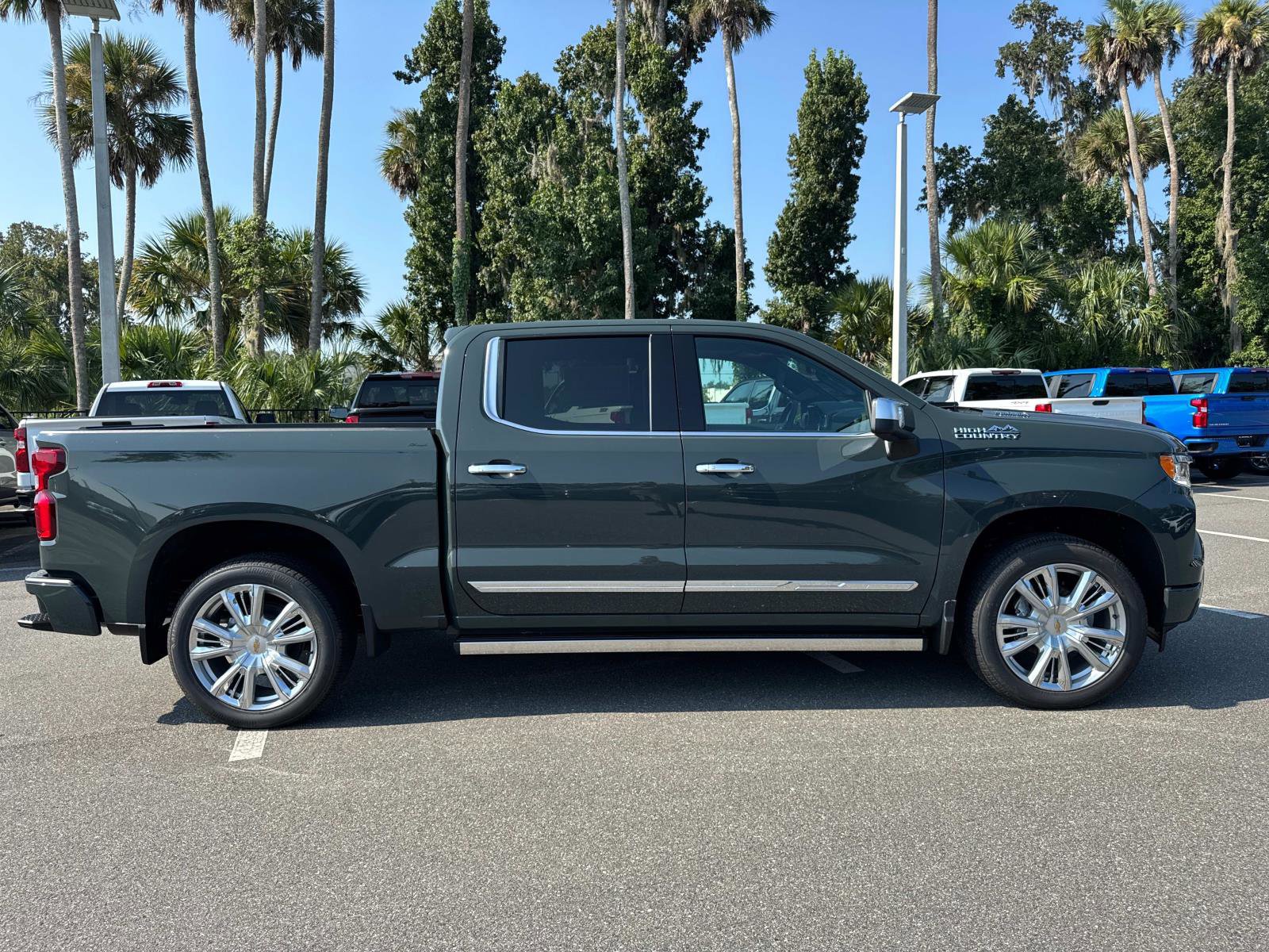 2026 Chevrolet Silverado 1500 High Country photo 2
