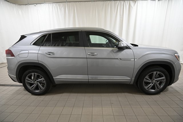 2024 Volkswagen Atlas Cross Sport SEL R-Line photo 12