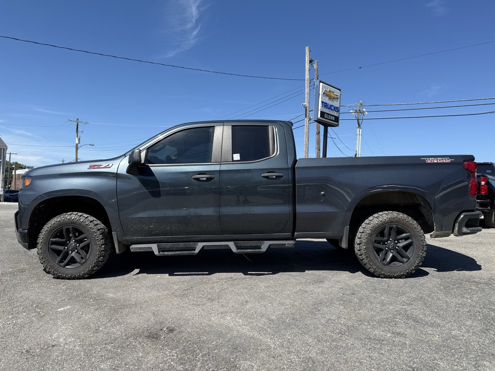 2019 Chevrolet Silverado 1500 Custom Trail Boss photo 4