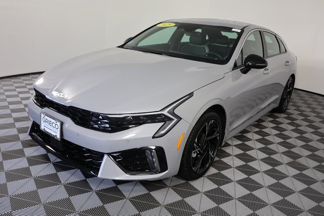 2025 Kia K5 GT-Line photo 2