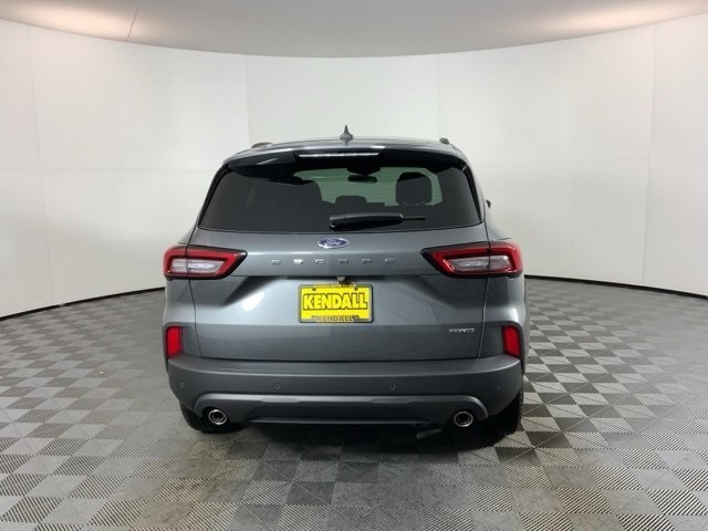 2025 Ford Escape ST-Line photo 2