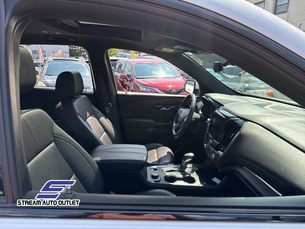 2023 Chevrolet Traverse RS photo 10