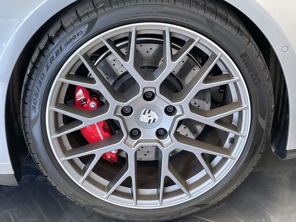 2025 Porsche 911 S photo 12