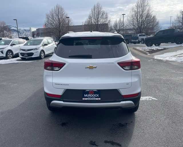 2025 Chevrolet Trailblazer LT photo 4
