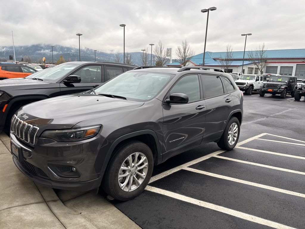 2022 Jeep Cherokee Latitude Lux