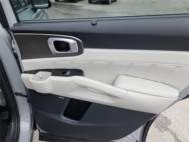 2026 Kia Sorento SX photo 17