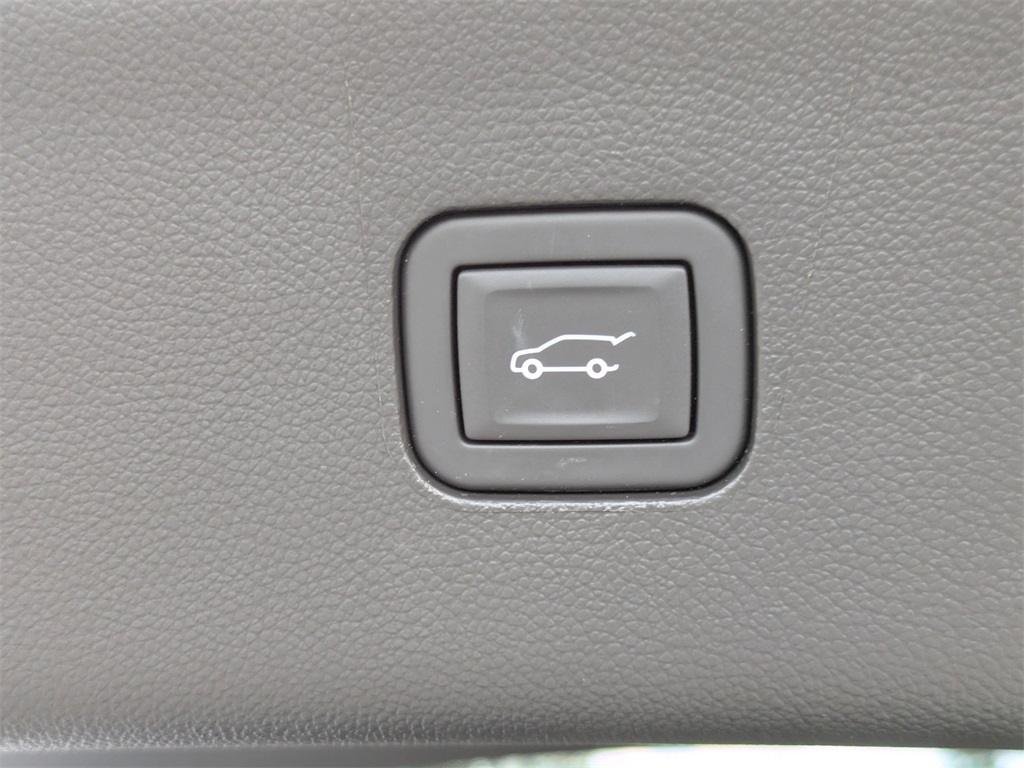 2024 Buick Enclave Essence photo 13