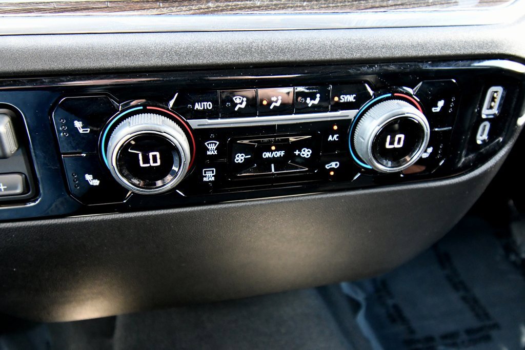 2025 Chevrolet Silverado 1500 LT photo 25