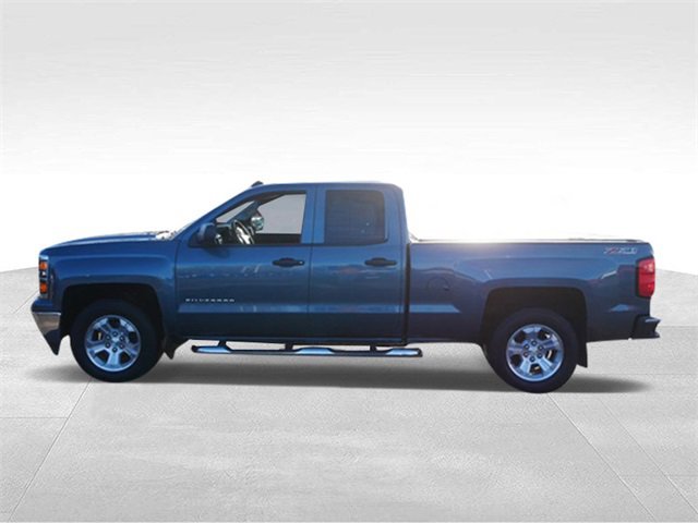 Used 2014 Chevrolet Silverado 1500 LT with VIN 1GCVKREC0EZ180591 for sale in Anoka, Minnesota