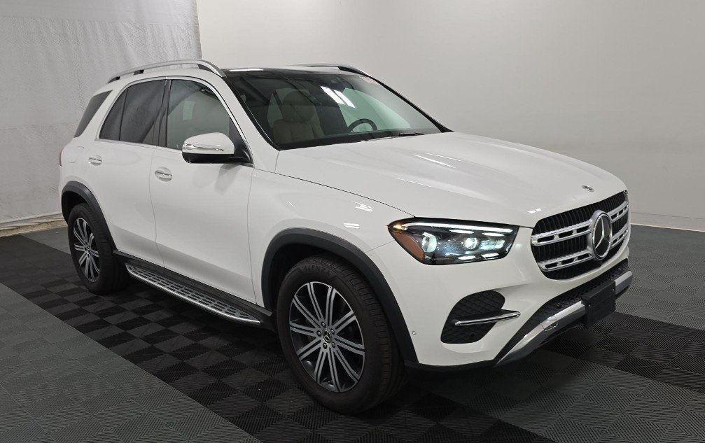 2024 Mercedes Benz GLE 4MATIC photo 3