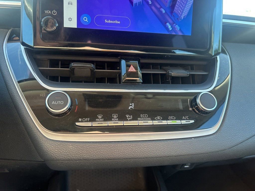 2023 Toyota Corolla LE photo 22