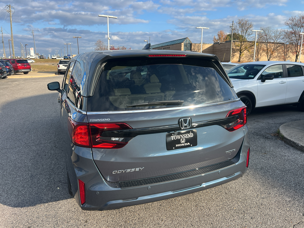 2026 Honda Odyssey Touring photo 4