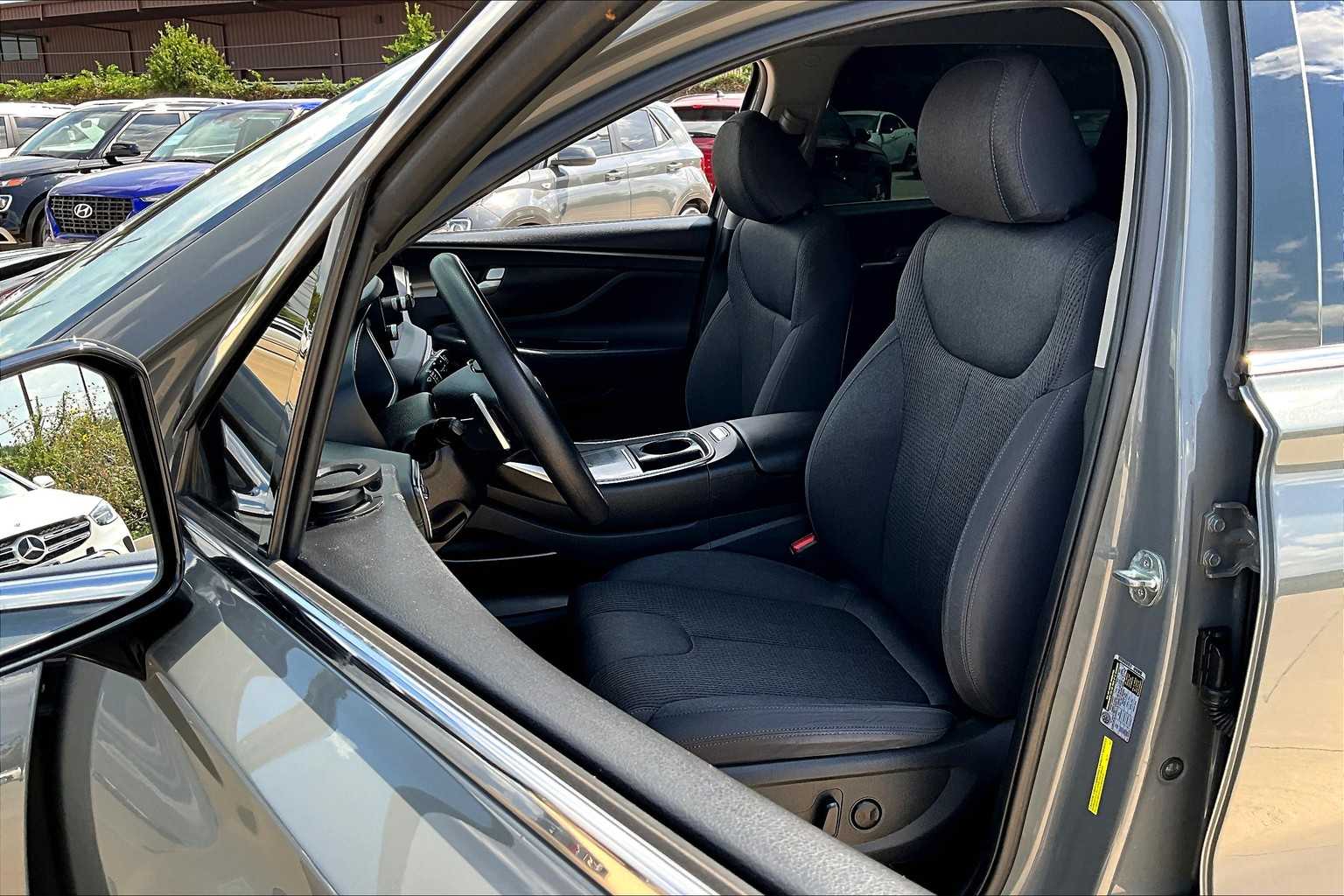 2021 Hyundai Santa Fe SEL photo 7