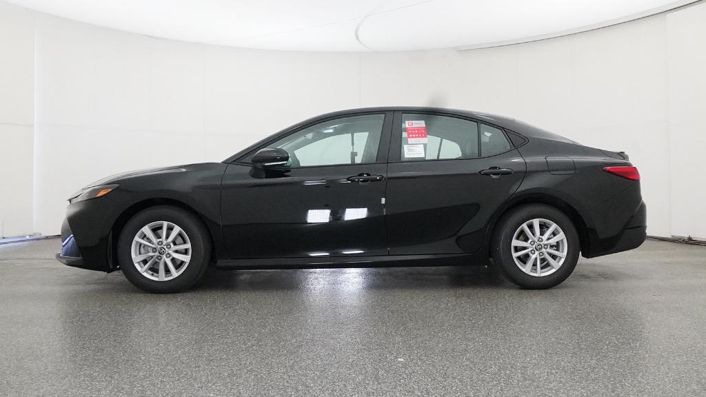 2026 Toyota Camry LE photo 10