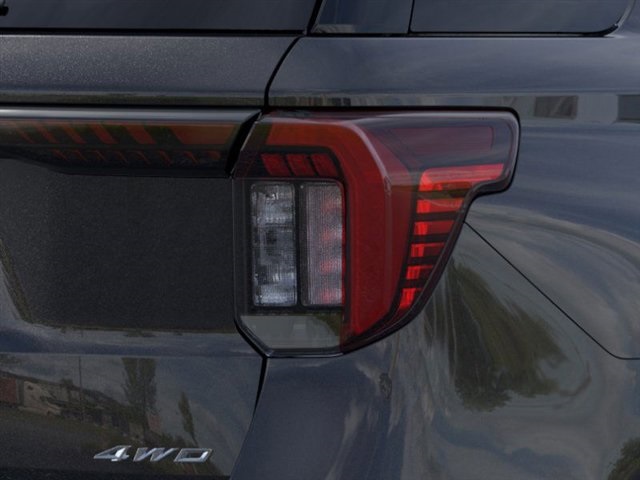 2025 Ford Explorer Platinum photo 17