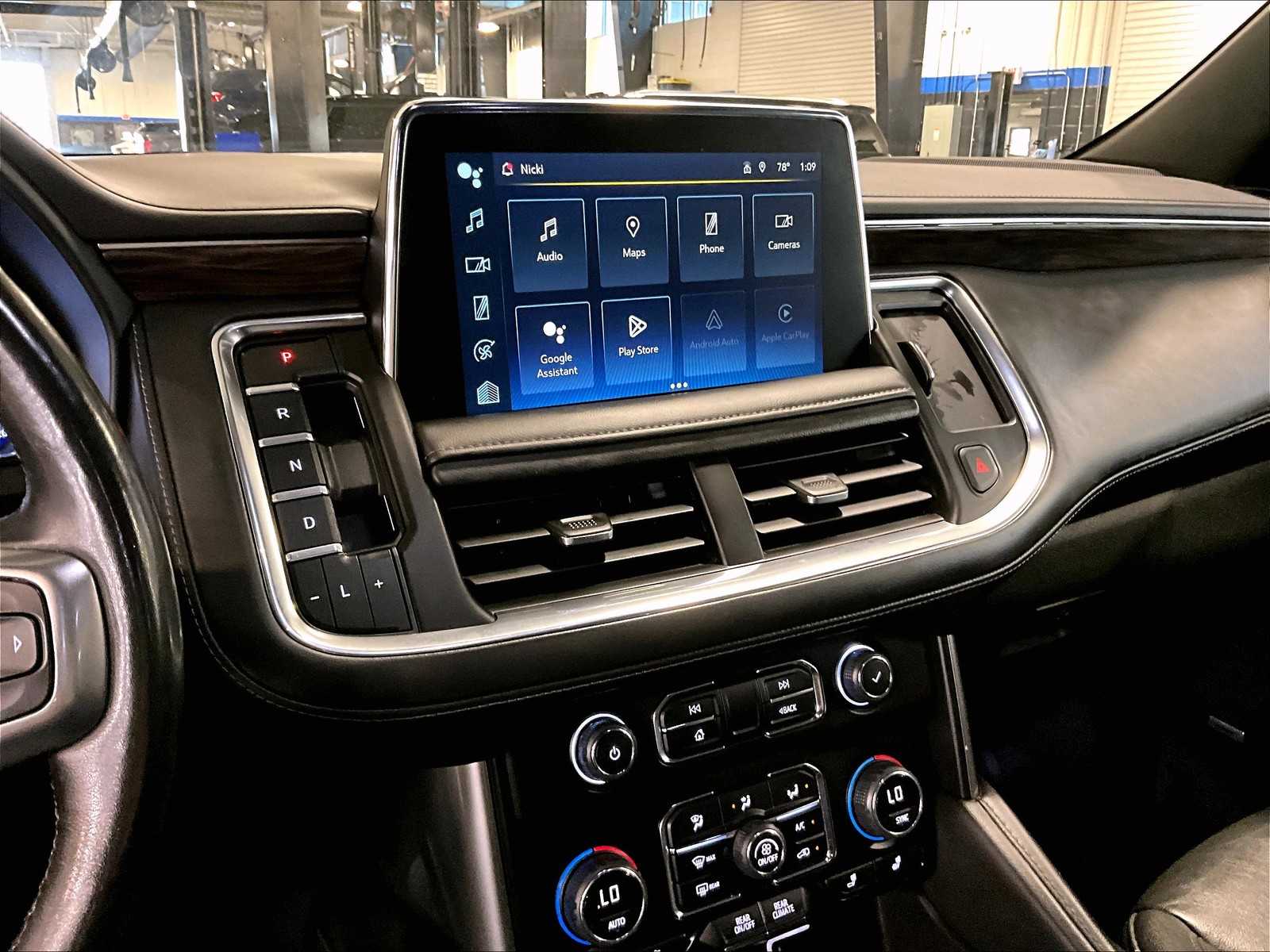 2022 Chevrolet Tahoe LT photo 19