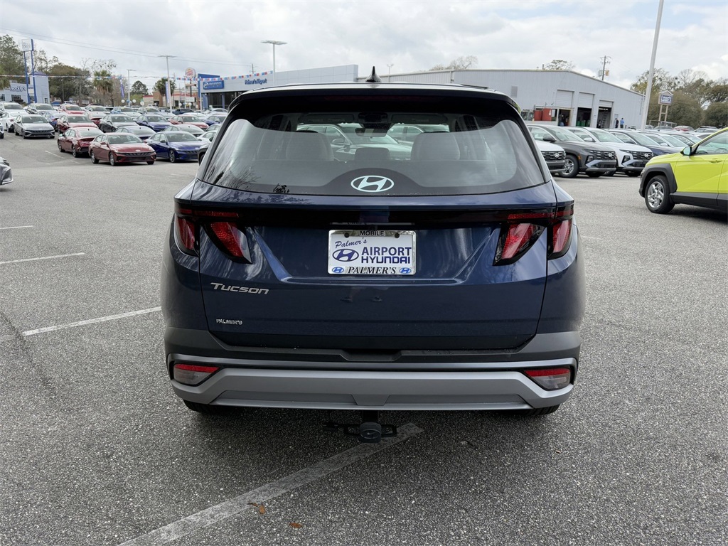 2025 Hyundai Tucson SE photo 4