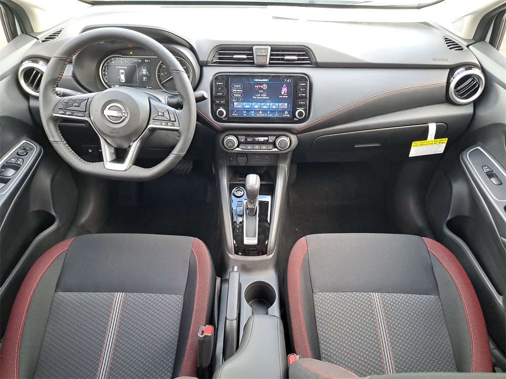 2025 Nissan Versa 1.6 SR photo 16