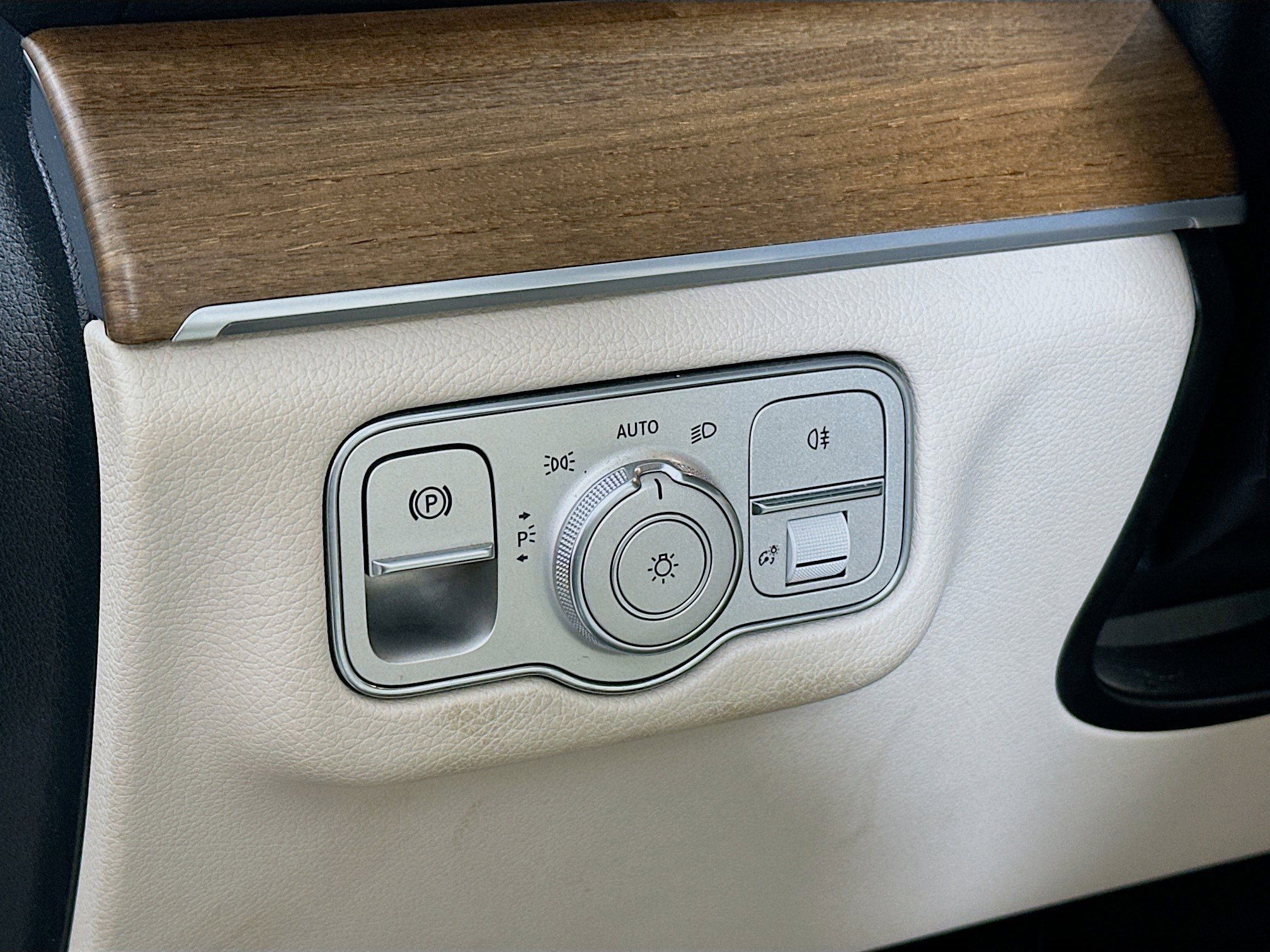 2022 Mercedes Benz GLS 450 4MATIC photo 10