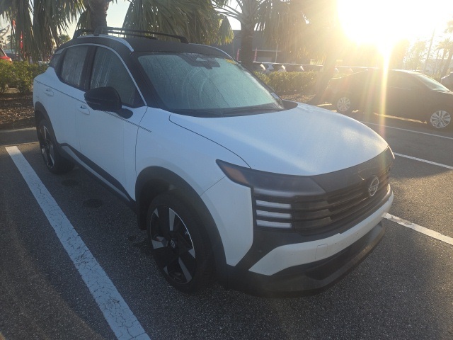 2026 Nissan KICKS SR's photo