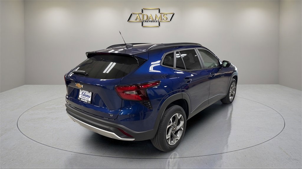 2024 Chevrolet Trax LT photo 5