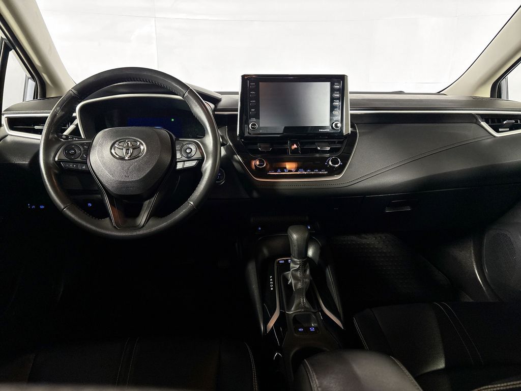2022 Toyota Corolla Hybrid LE photo 12