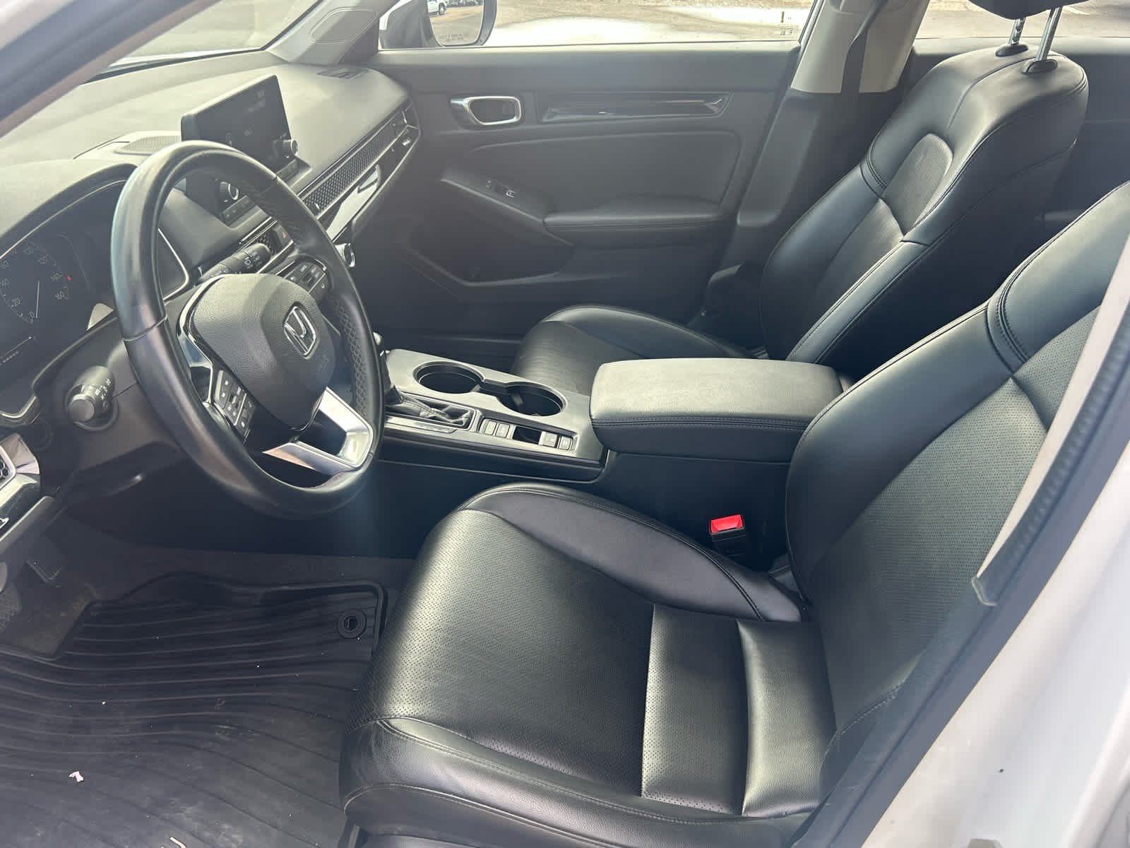 2024 Honda Civic Hatchback EX-L photo 8