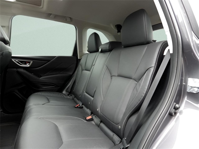 2024 Subaru Forester Touring photo 3