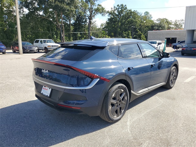 2025 Kia EV6 Light photo 3