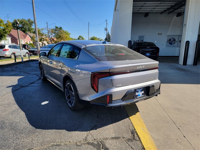 2025 Kia K4 GT-Line photo 5