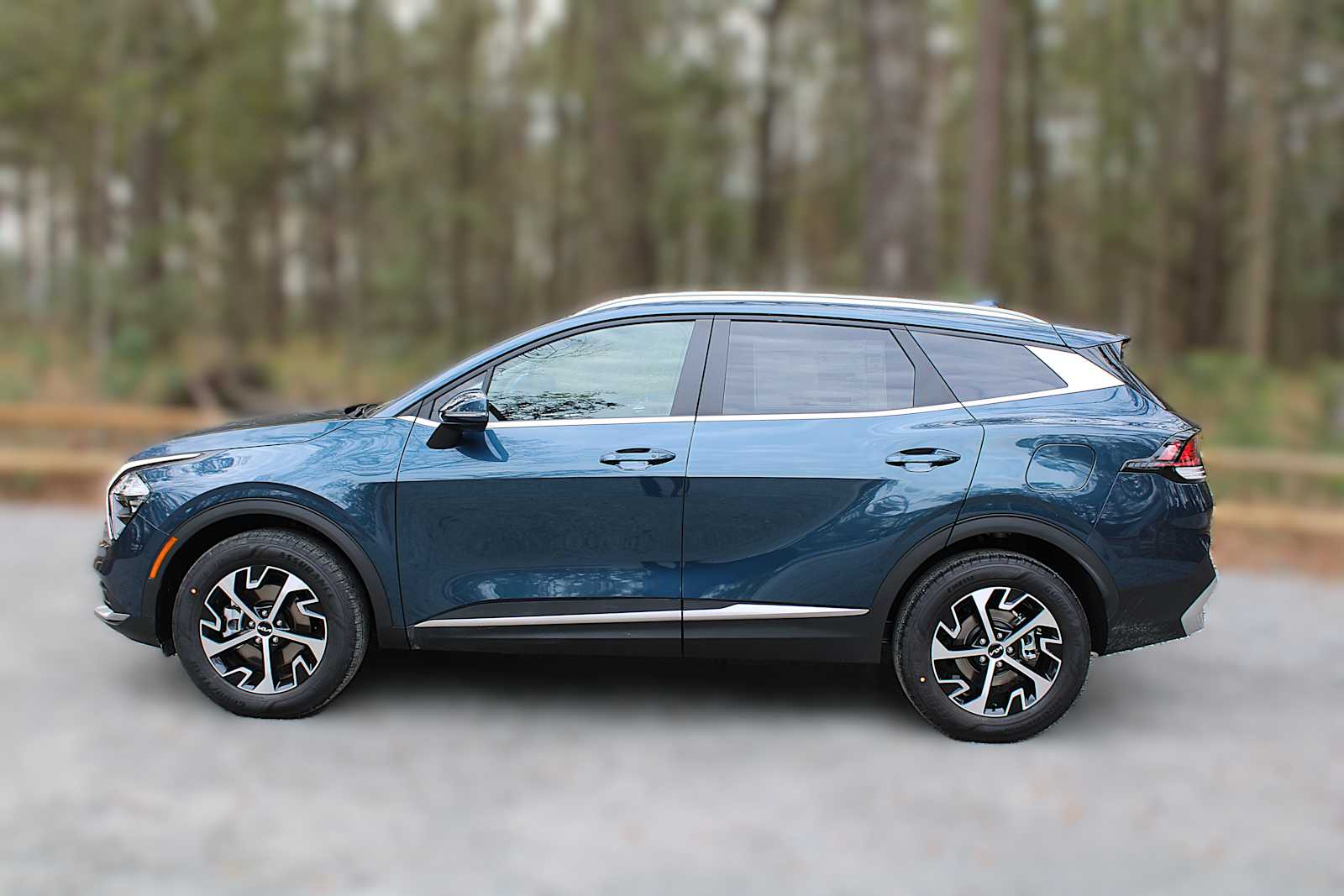 2025 Kia Sportage Hybrid EX photo 4
