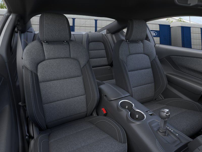 2025 Ford Mustang EcoBoost photo 2