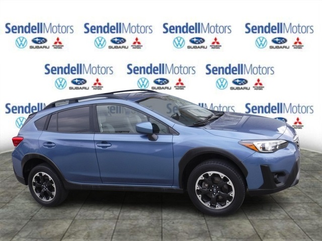 2023 Subaru Crosstrek Premium photo 2
