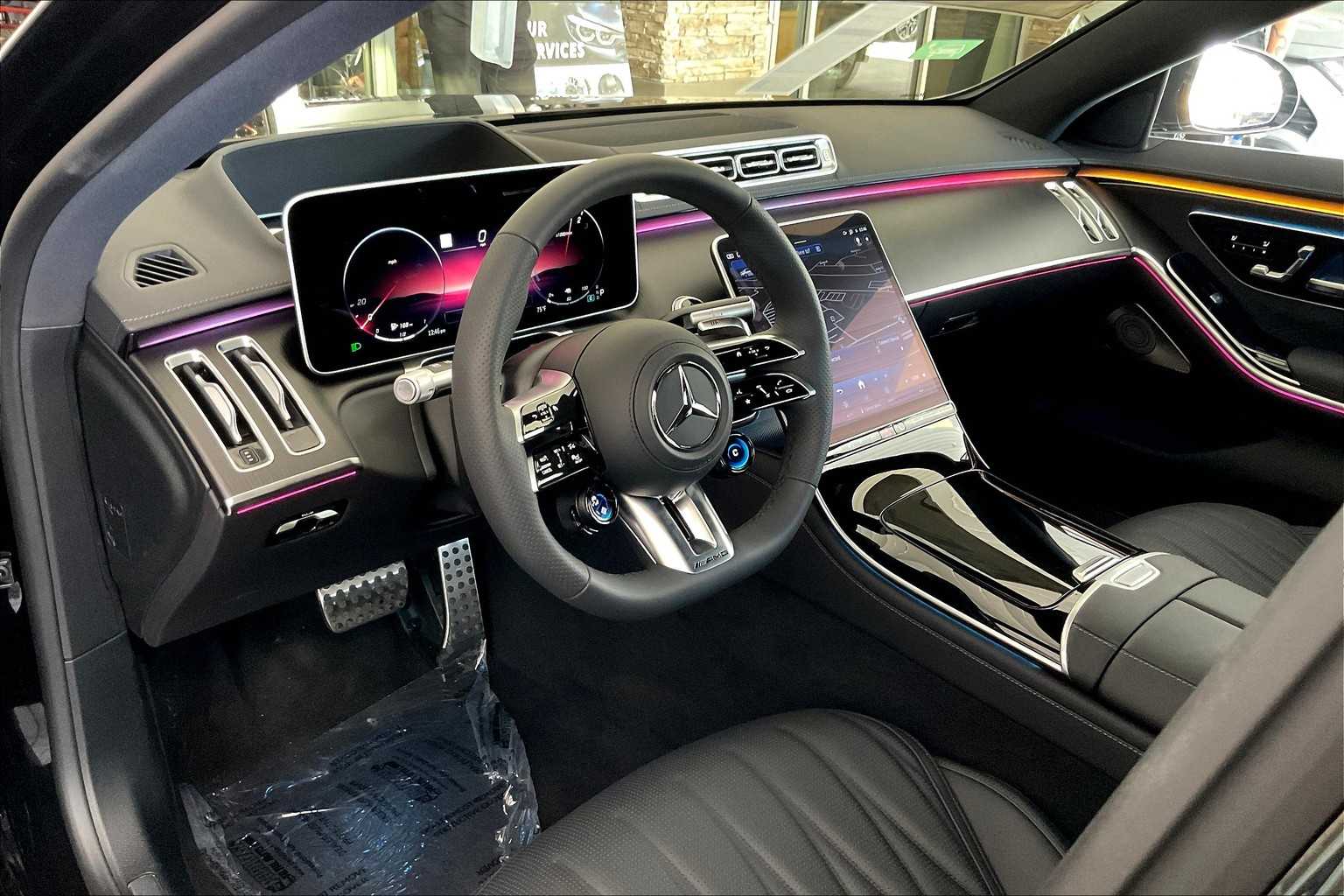 2025 Mercedes Benz S AMG 63 4MATIC photo 8