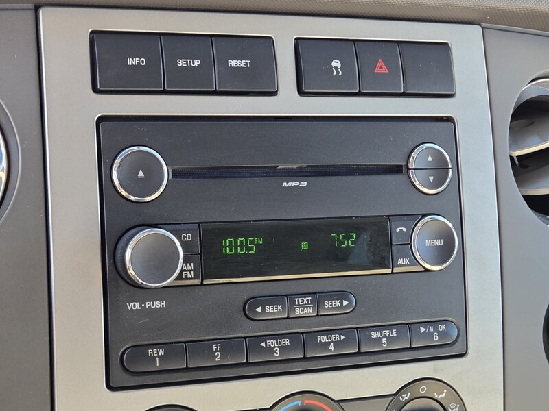 2008 Ford Expedition EL XLT photo 13